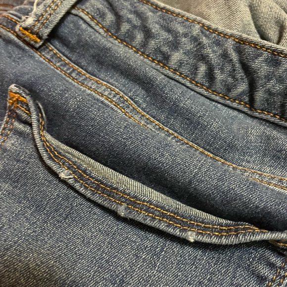 Universal Thread Jeans - Picture 11 of 12